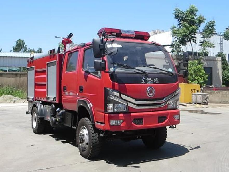 四驅(qū)水罐3.5方 YZR5090GXFSG35-E6 東風(fēng)消防車